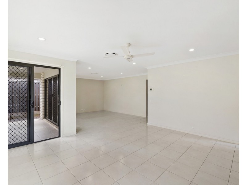 21 Severn Crescent, North Lakes QLD 4509