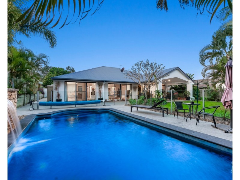15 Lochern Court, North Lakes QLD 4509