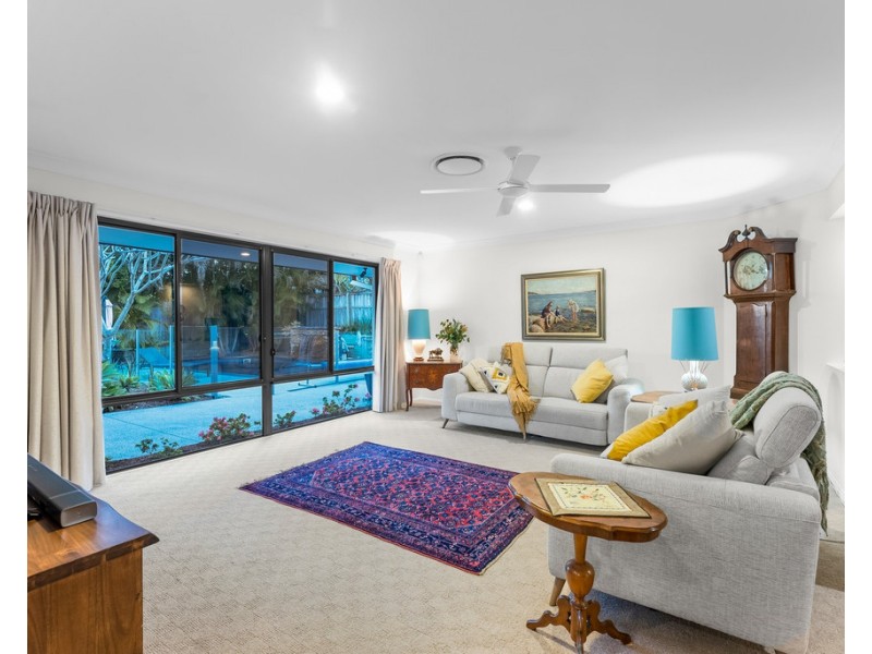 15 Lochern Court, North Lakes QLD 4509