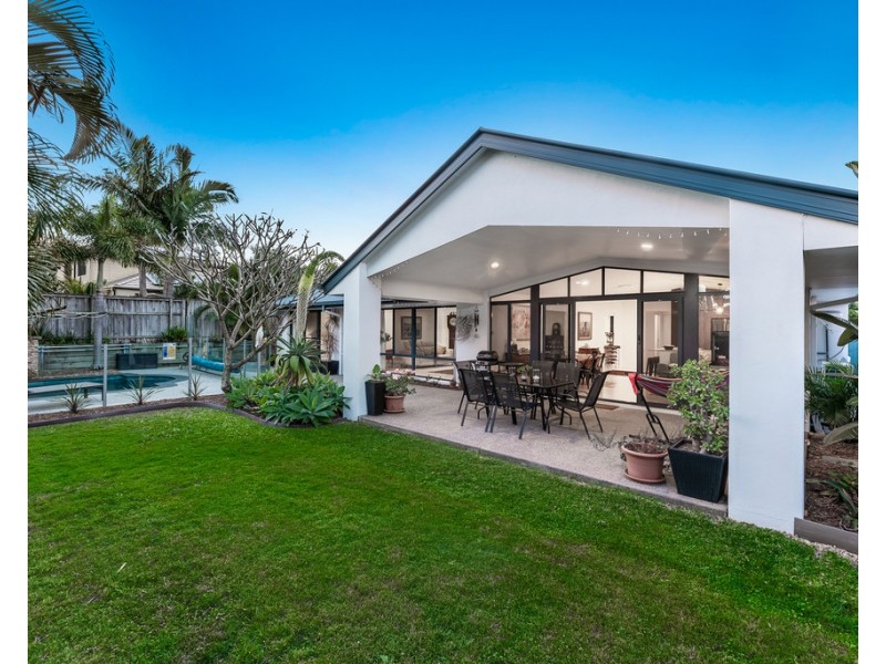 15 Lochern Court, North Lakes QLD 4509