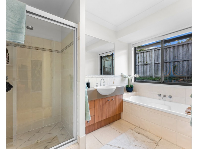 15 Lochern Court, North Lakes QLD 4509