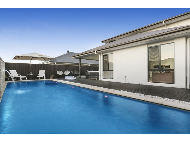 11 Paterson Street, North Lakes QLD 4509