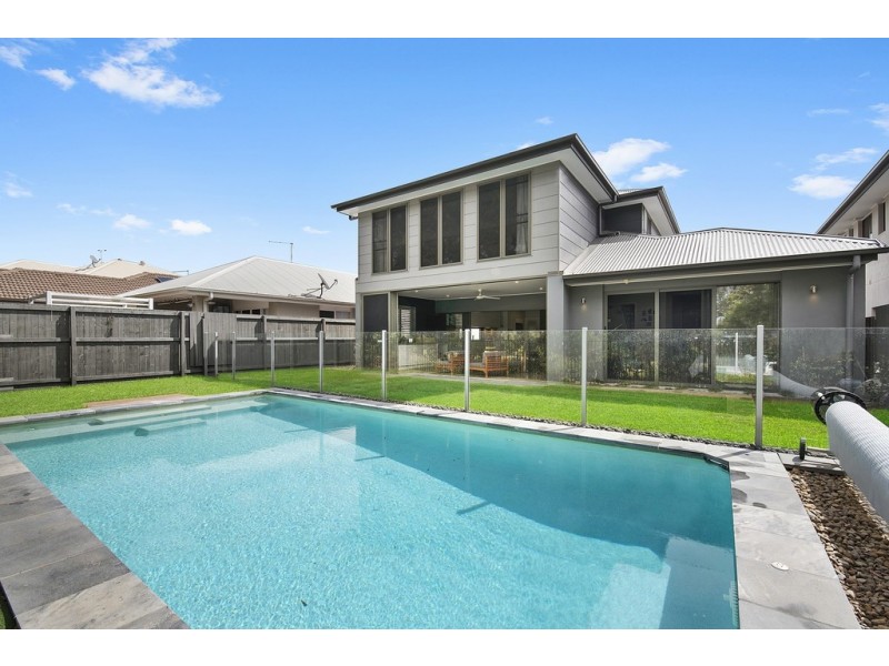 56 Dickson Crescent, North Lakes QLD 4509