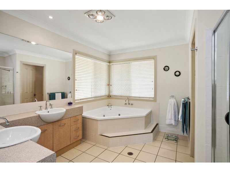 104 Copeland Drive, North Lakes QLD 4509