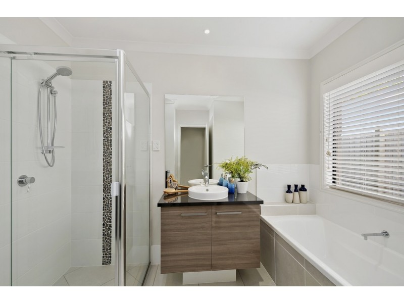 5 Markwell Crescent, Mango Hill QLD 4509