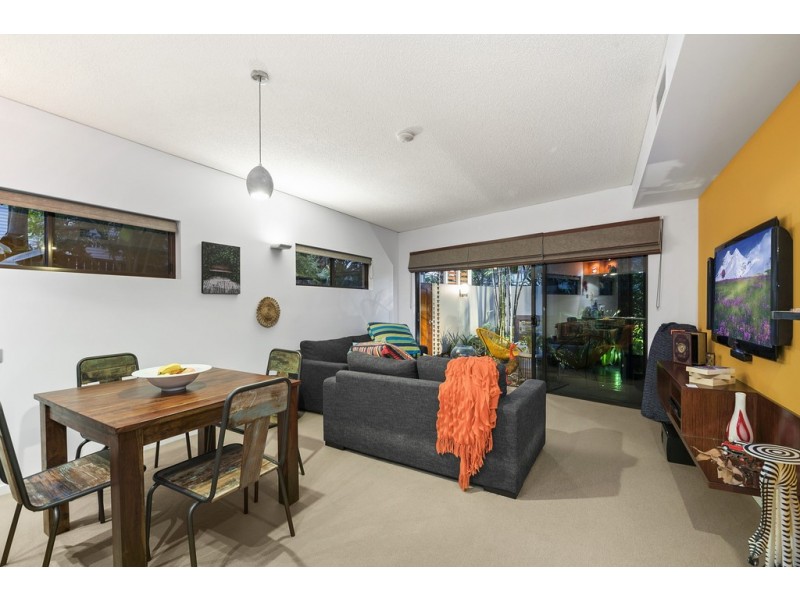 4/46-48 Prince Edward Parade, Redcliffe QLD 4020