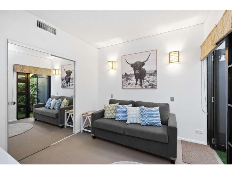 4/46-48 Prince Edward Parade, Redcliffe QLD 4020
