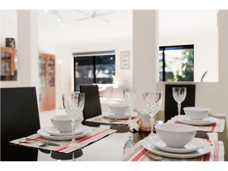 8 Parry Street, North Lakes QLD 4509