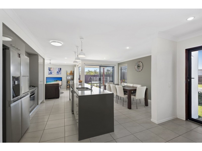 75 Park Vista Drive, Mango Hill QLD 4509