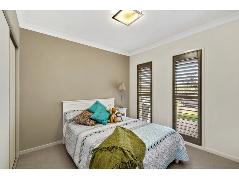 3 Eaton Close, North Lakes QLD 4509