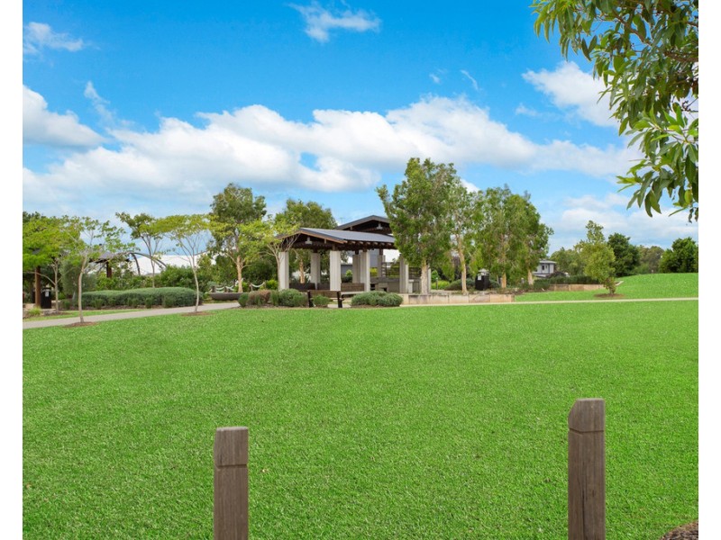 97 Cowen Terrace, North Lakes QLD 4509