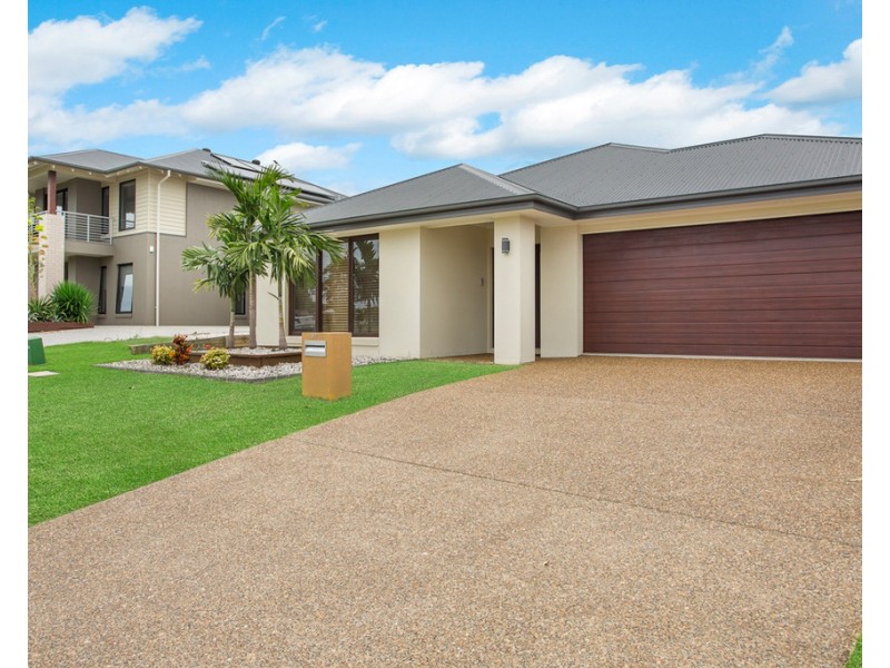 97 Cowen Terrace, North Lakes QLD 4509