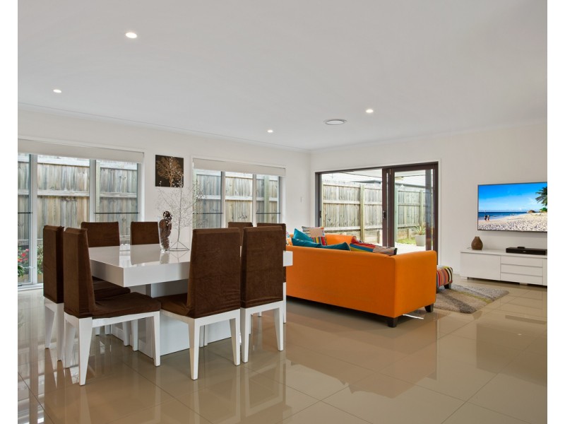 97 Cowen Terrace, North Lakes QLD 4509