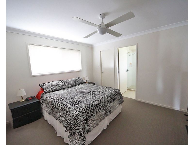 52 Duporth Crescent, Dakabin QLD 4503