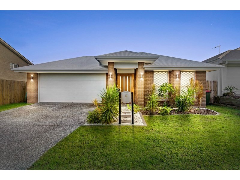 14 Cooloola Crescent, North Lakes QLD 4509