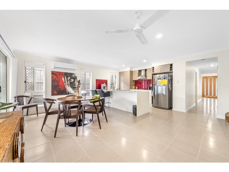 14 Cooloola Crescent, North Lakes QLD 4509