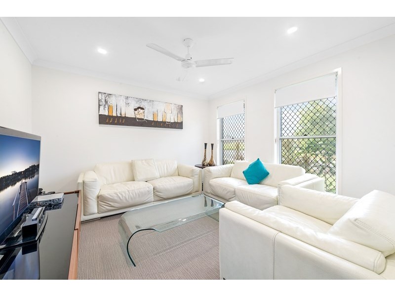 14 Cooloola Crescent, North Lakes QLD 4509