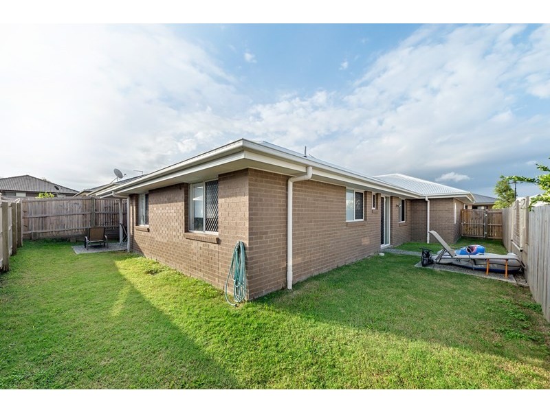 14 Cooloola Crescent, North Lakes QLD 4509