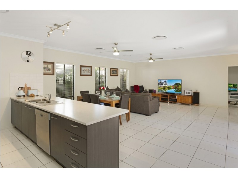 3 Wombat Parade, North Lakes QLD 4509