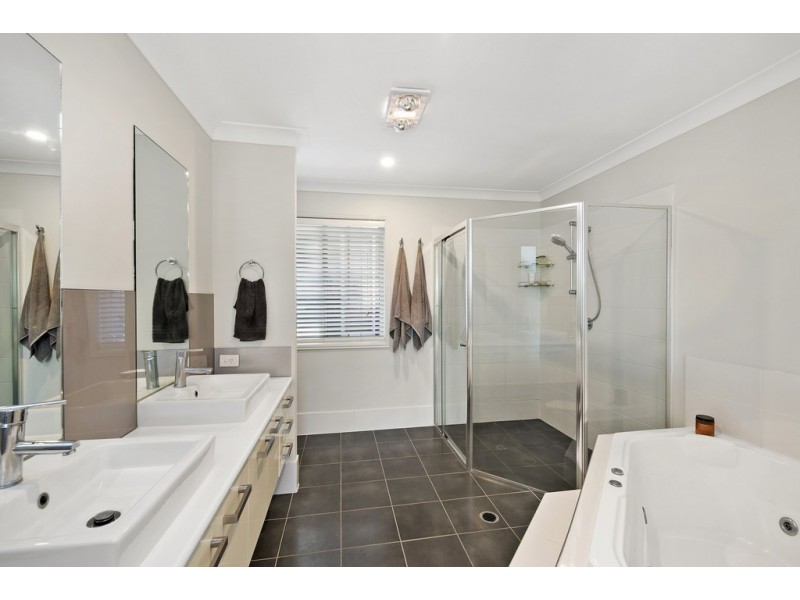 30 Kowari Crescent, North Lakes QLD 4509