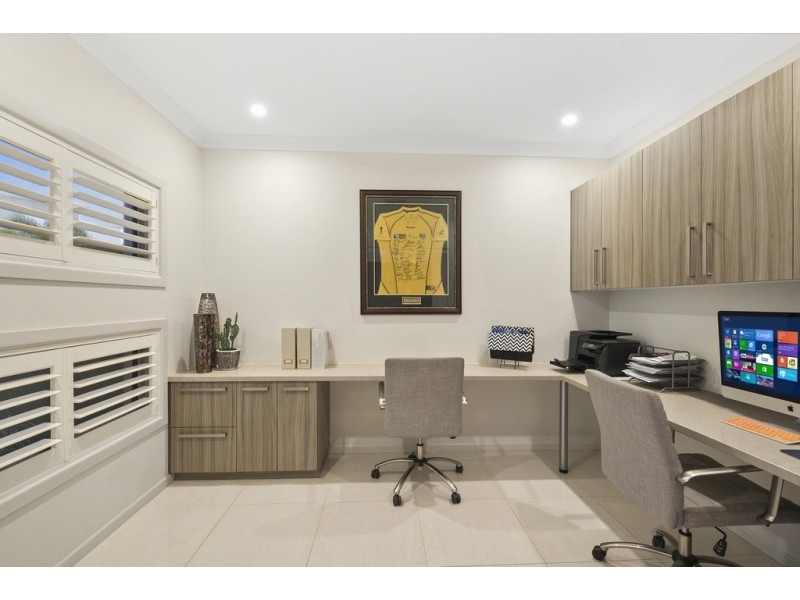 15 Kennedy Court, North Lakes QLD 4509