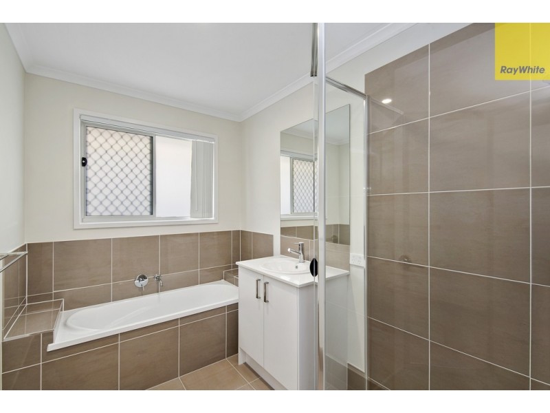 2/10 Weyba Street, Morayfield QLD 4506