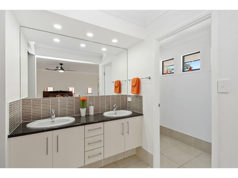 11 Riley Court, North Lakes QLD 4509