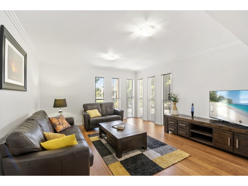 11 Riley Court, North Lakes QLD 4509