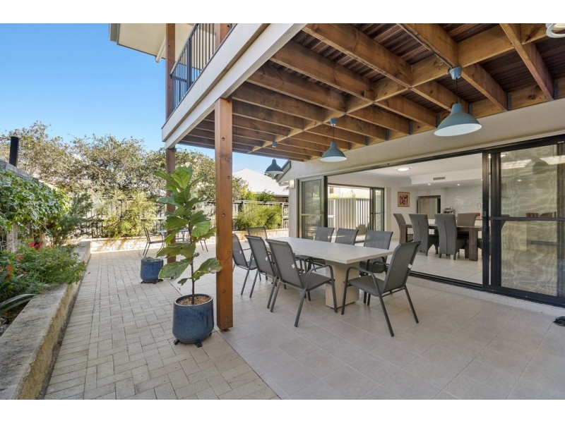 11 Riley Court, North Lakes QLD 4509
