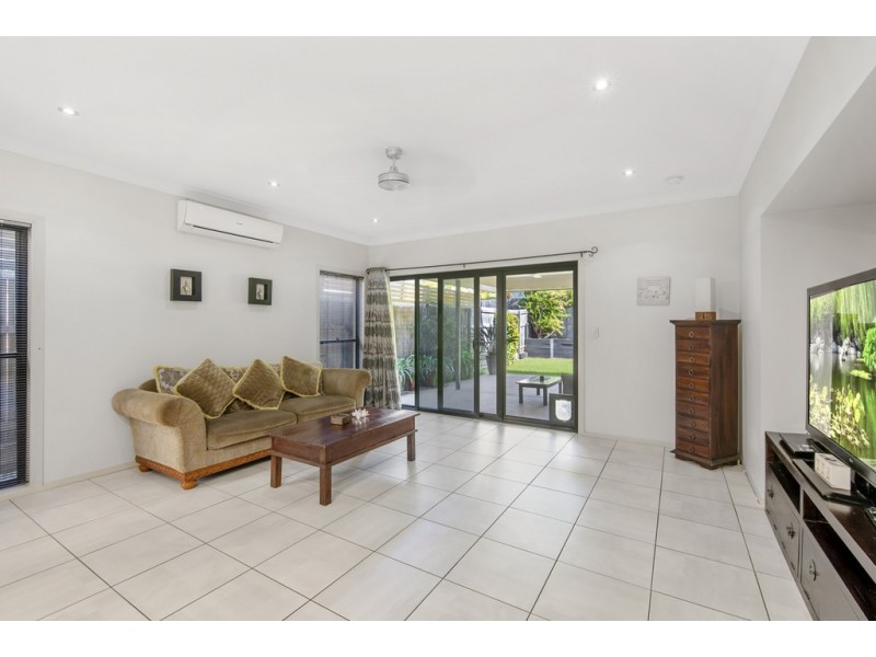 11 Parry Street, North Lakes QLD 4509