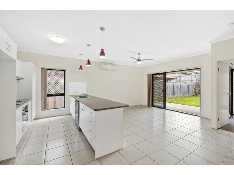 104 Nicklaus Parade, North Lakes QLD 4509