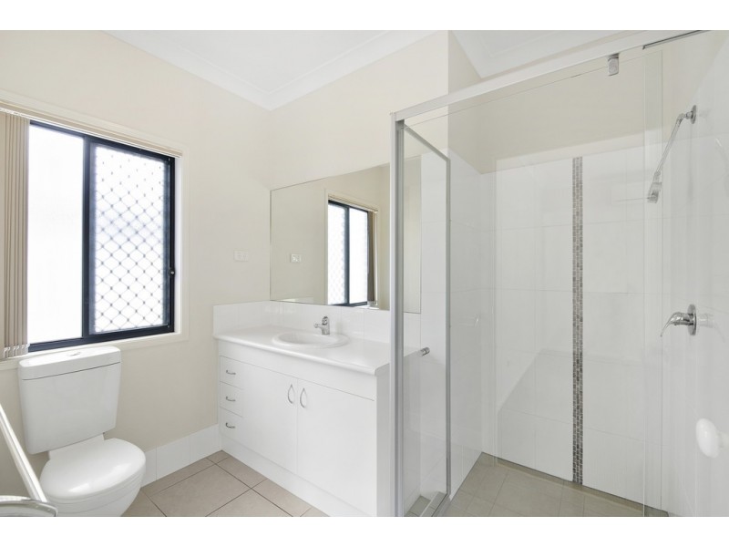 104 Nicklaus Parade, North Lakes QLD 4509