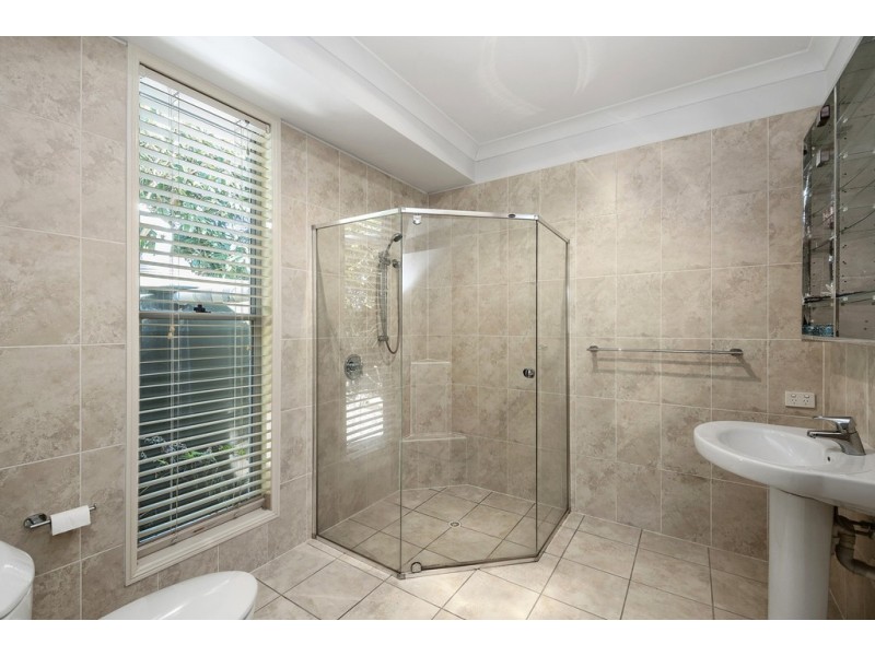 28 Tuckeroo Parade, North Lakes QLD 4509