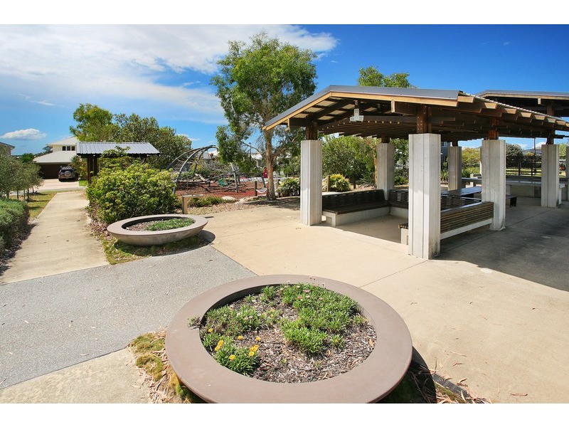 6 Paterson Street, North Lakes QLD 4509