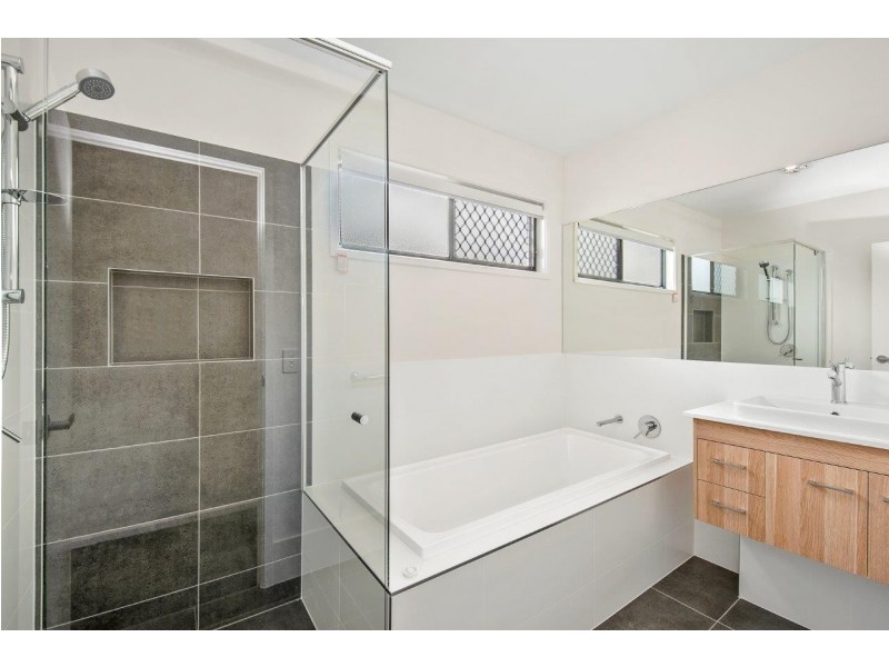 52 Biarra Street, Deagon QLD 4017