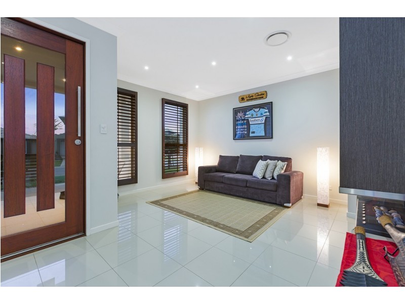 48 Williams Crescent, North Lakes QLD 4509
