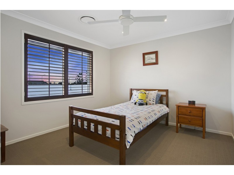 48 Williams Crescent, North Lakes QLD 4509
