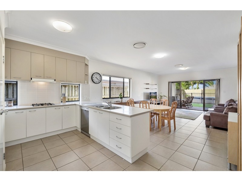 12 Wombat Parade, North Lakes QLD 4509