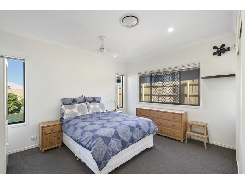 12 Wombat Parade, North Lakes QLD 4509