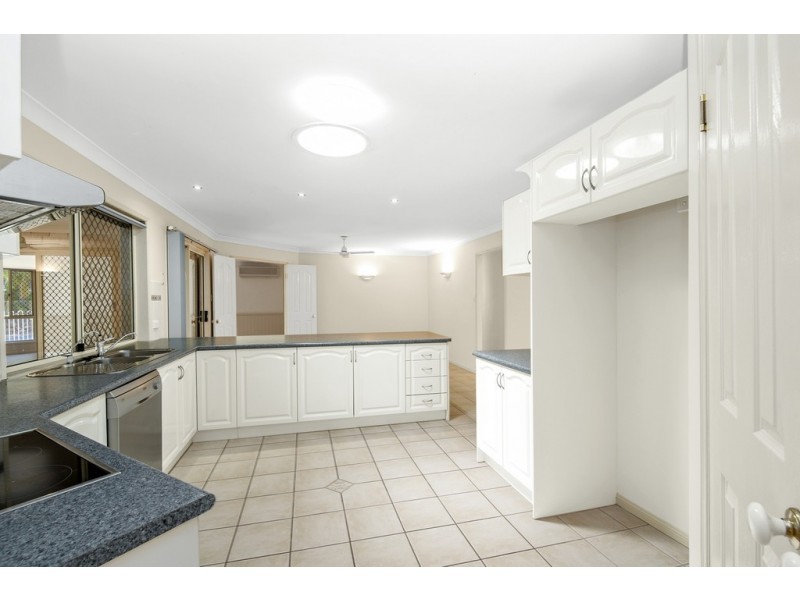4 Peridot Crescent, Mango Hill QLD 4509
