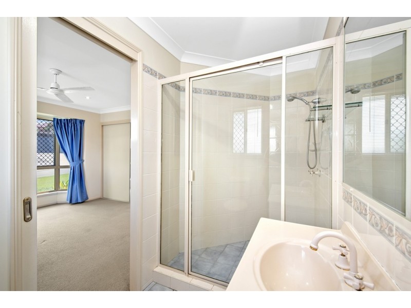 4 Peridot Crescent, Mango Hill QLD 4509
