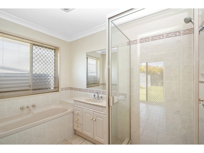 4 Peridot Crescent, Mango Hill QLD 4509