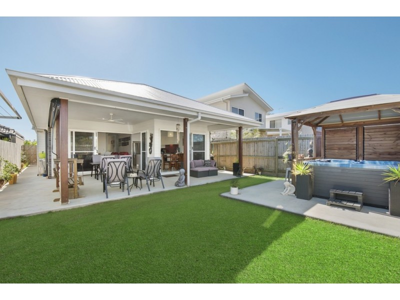 34 Dickson Crescent, North Lakes QLD 4509