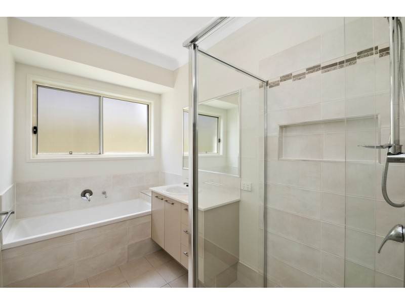 77 Attenborough Circuit, North Lakes QLD 4509