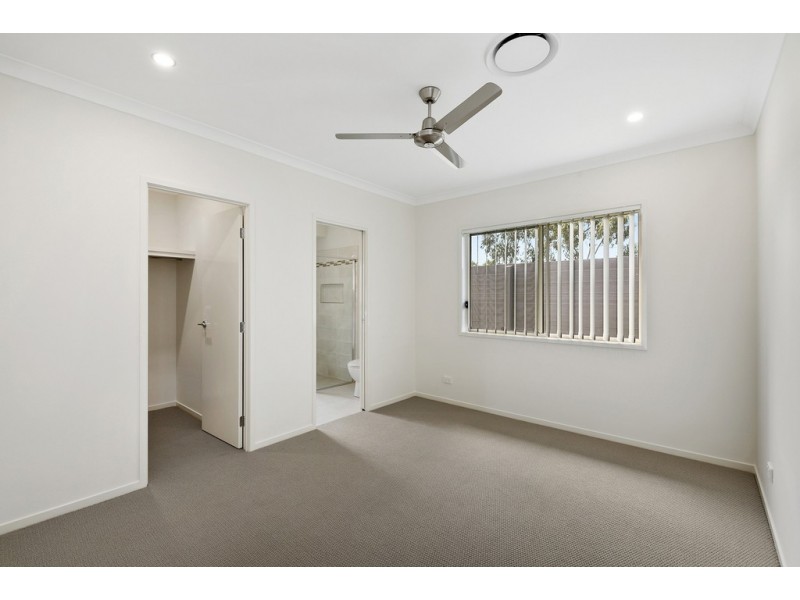 77 Attenborough Circuit, North Lakes QLD 4509