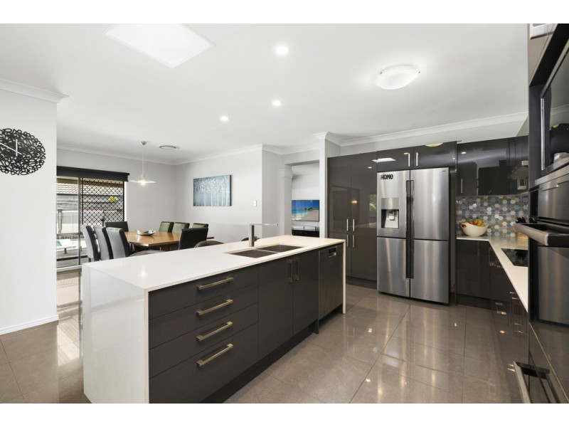 24 Gannet Circuit, North Lakes QLD 4509