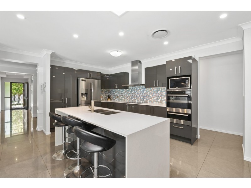 24 Gannet Circuit, North Lakes QLD 4509