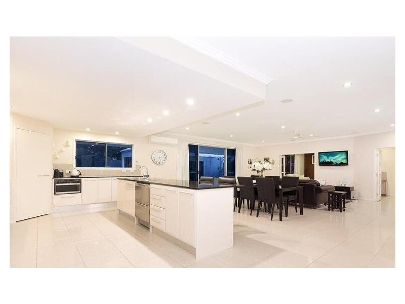 1 Brumby Parade, North Lakes QLD 4509