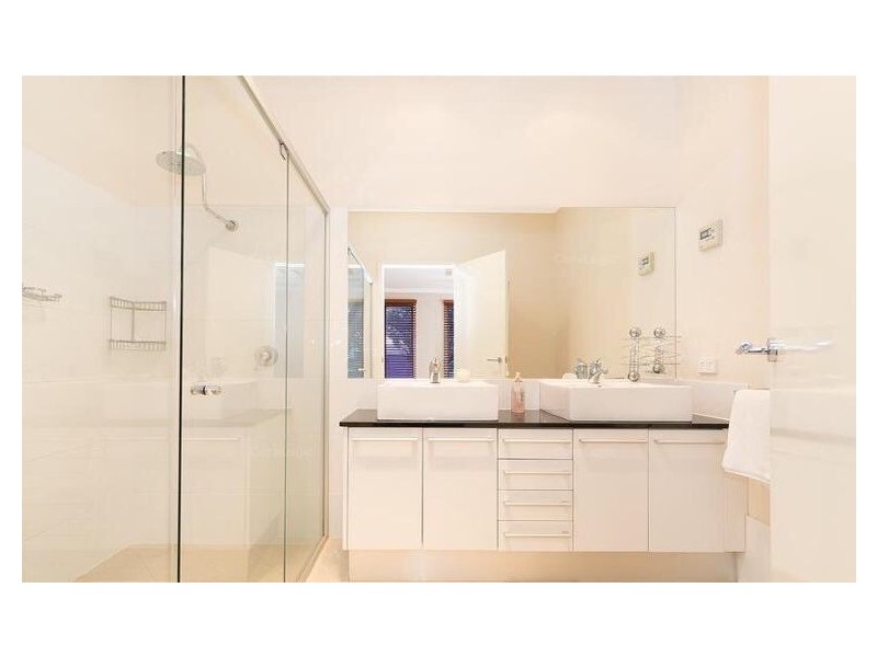 1 Brumby Parade, North Lakes QLD 4509