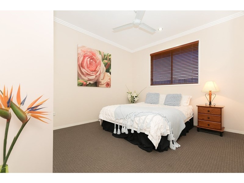 1 Brumby Parade, North Lakes QLD 4509